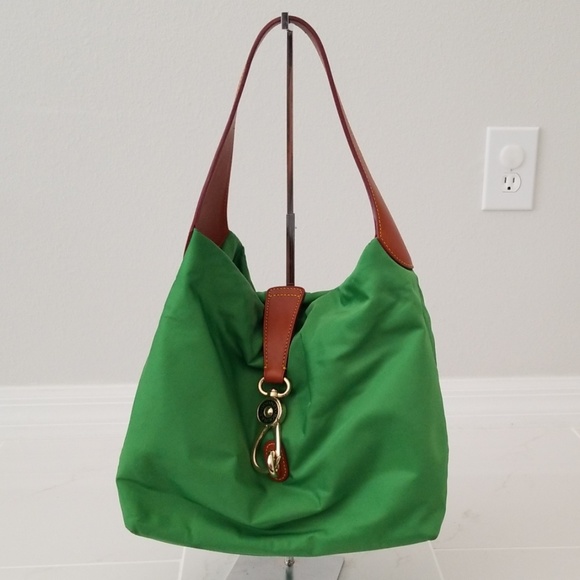Dooney & Bourke Handbags - Dooney & bourke nylon hobo no accessories
